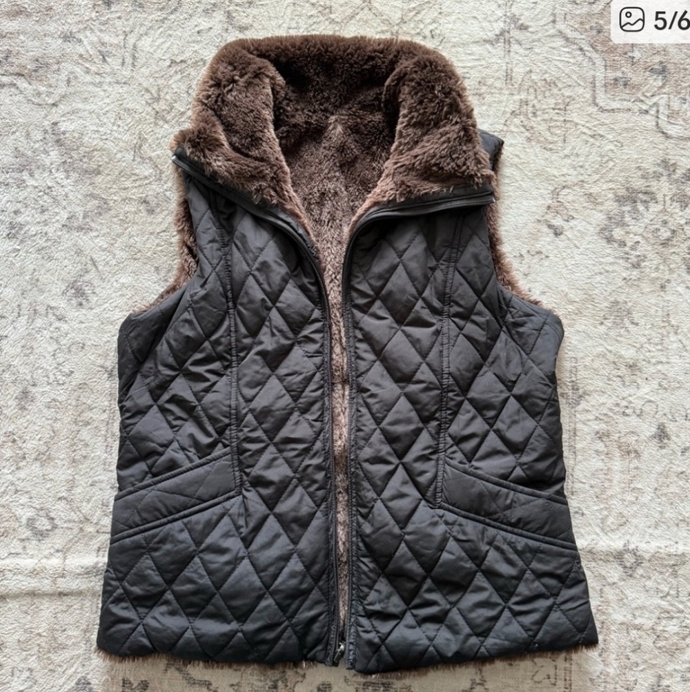 Y2K Gorpcore Faux Fur Quilted Vest – Grunge Sporty Sleeveless Jacket